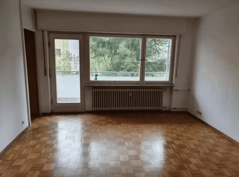 Wohnraum Blickrichtung Balkon